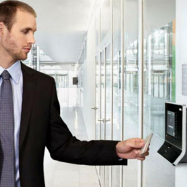 Control de acceso por ID